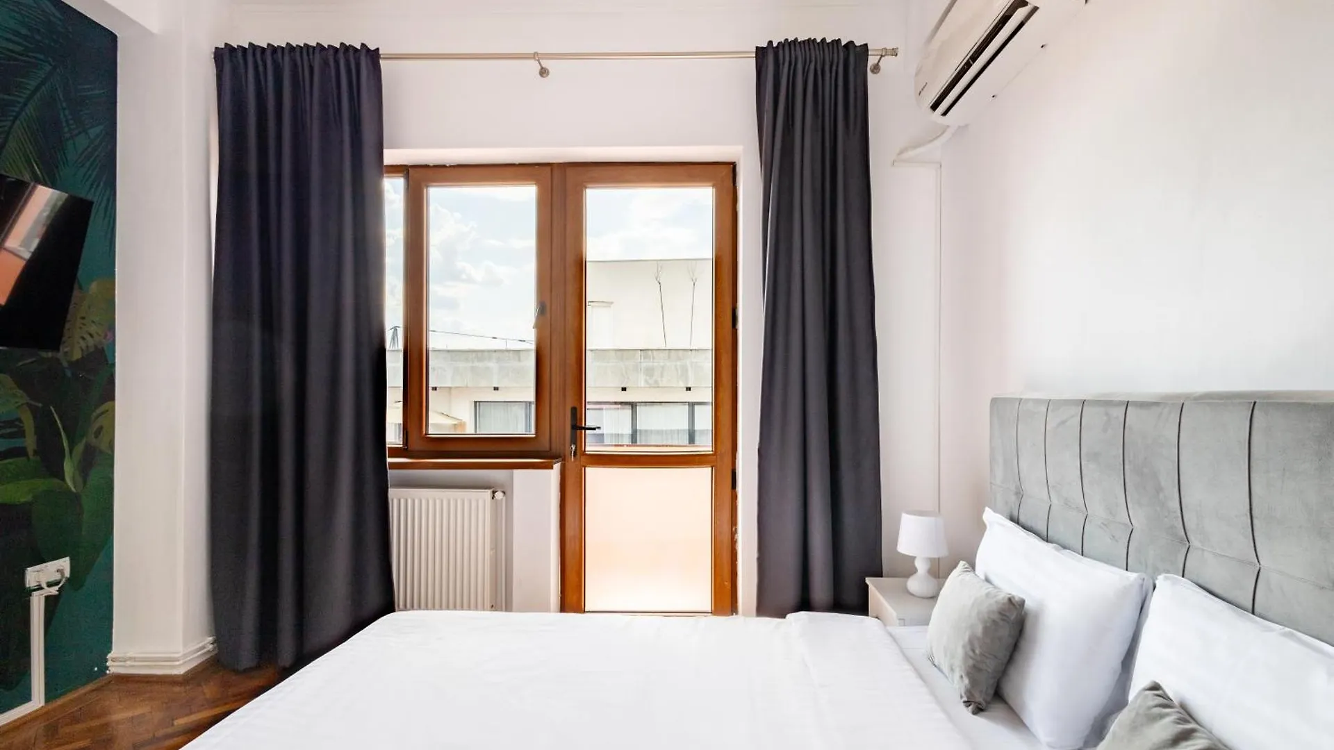 Downtown Victoria Apartments By Citybookings Bucharest Romania