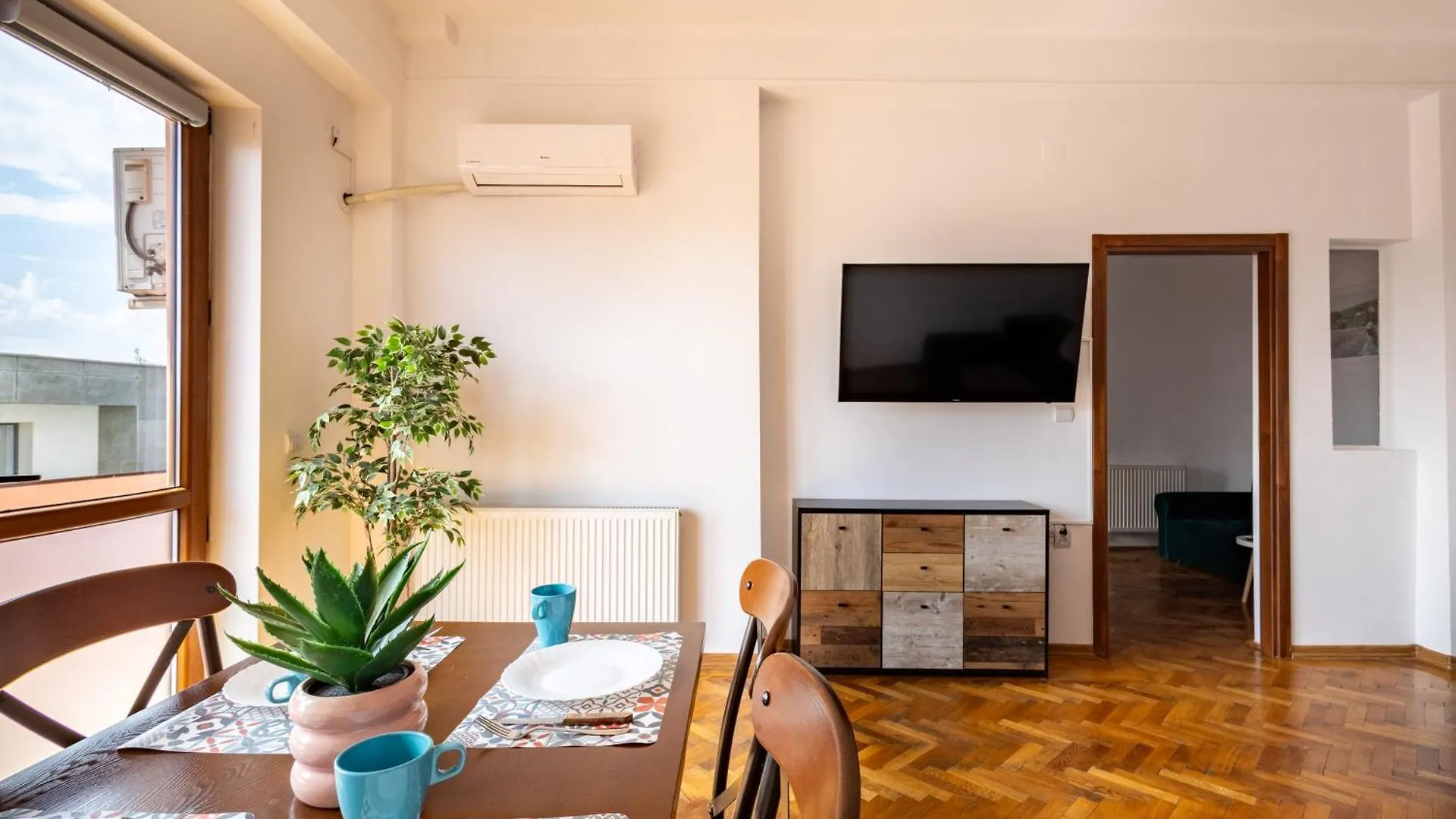 Downtown Victoria Apartments By Citybookings Bucharest Romania